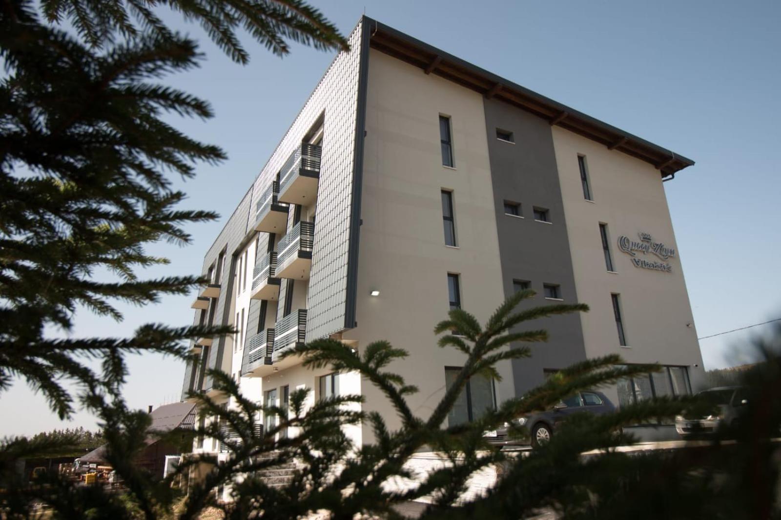 Aparthotel "Queen Zina" Влашич Екстериор снимка